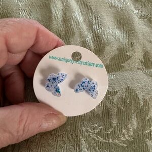 💗Butterfly earrings  💗= 10 for $20 bundle